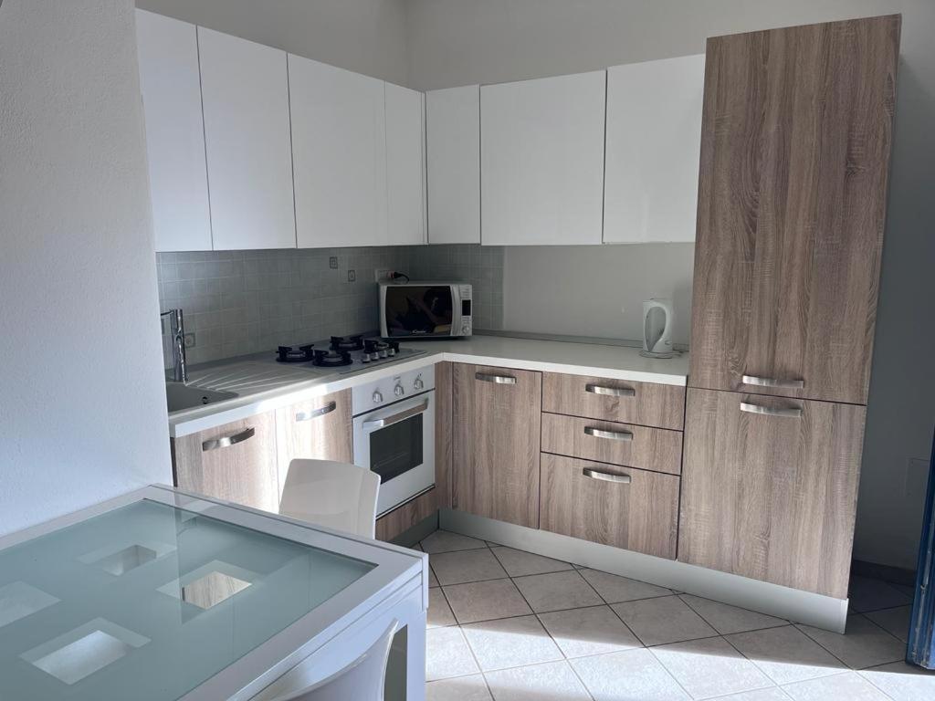 Appartamento Con Piscina Valledoria  Zewnętrze zdjęcie